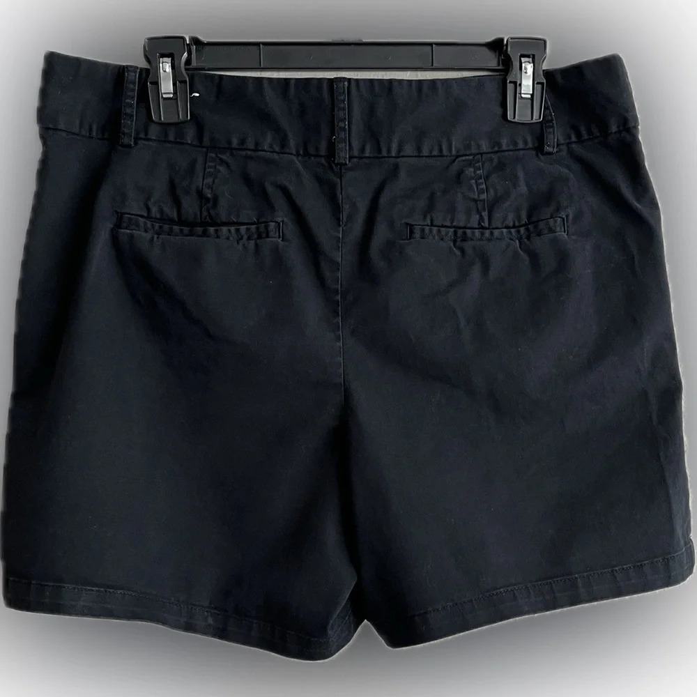 Loft Black Riviera Shorts, 97% Cotton 3% Spandex, Machine Washable, 10 - Picture 2 of 6